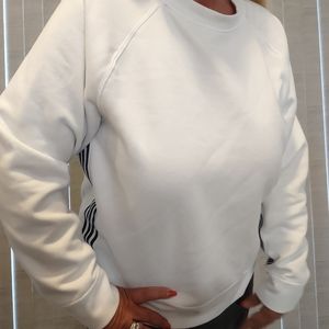 Ladies long sleeve top